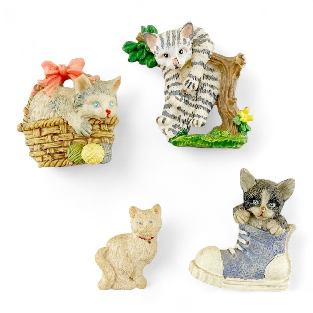 Small Resin Cats Magnets​